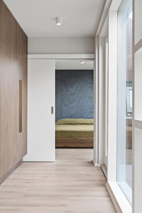 Appartement Skylight Lux 3br/2ba Center With Free Parking *